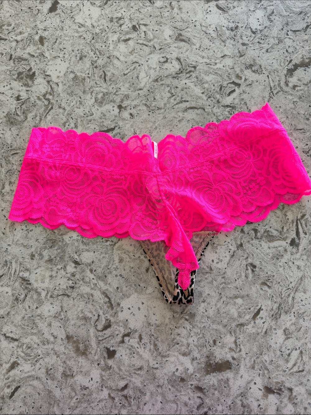 NWT PINK Hot Pink Lace Cheeky Thong